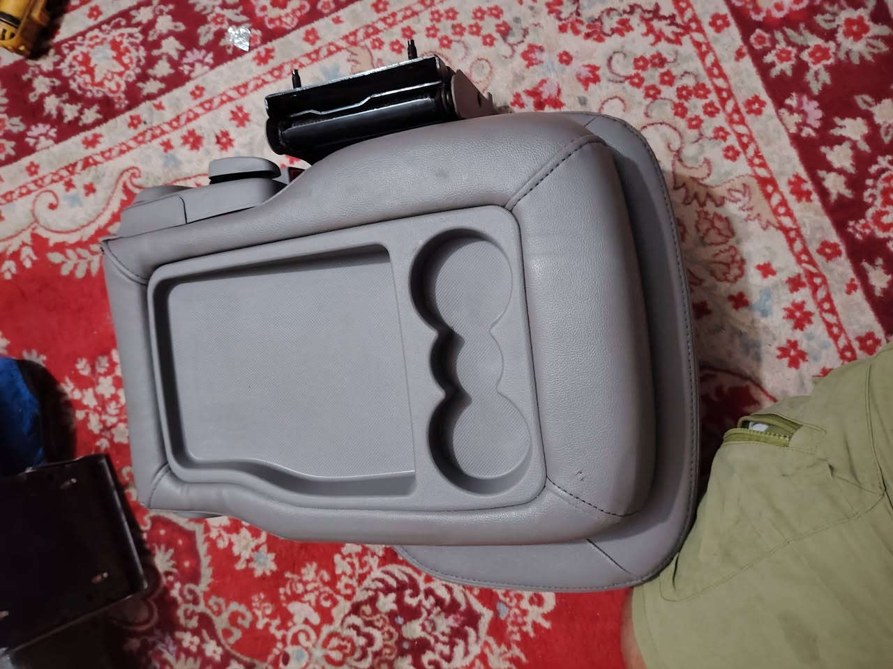 كشنات كرنفال للبيع
محور وجاهز يرهم جميع السيارات
*********** وتساب متوفر
مكاني بغداد
السعر اتصل وبخدمتك
