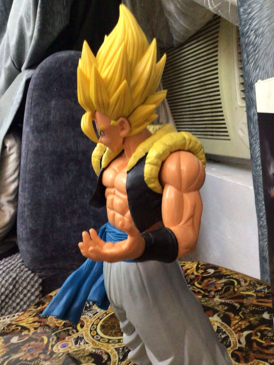 هذه هي مجموعة مجسمات شخصية "فيجيتو" من )Vegito( "فيجيتو" سلسلة "دراغون بول Dragon Ball) بارتفاع 33

سم. تتضمن المجموعة ثلاثة إصدارات مختلفة للشخصية: سوبر سایان بلو، وفيجيتو بشعر أسود عادي، وسوبر سايان. المجسمات مصنوعة من مادة PVC المتينة ومصممة بوضعية قتالية. تتراوح أوزان المجسمات تقريباً بين 798 جراماً

و 815 جراماً للقطعة الواحدة.

33cm


**إذا كنت صاحب هذا الإعلان وتريد حذفه لأي سبب، رجاءا أرسل رسالة إلى الدعم الفني**