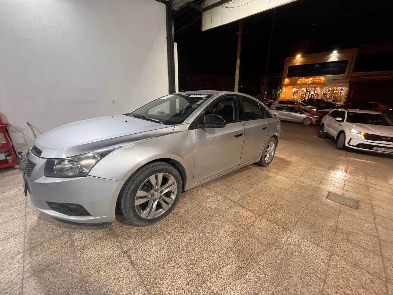 شوفرليه كروز ٢٠١٢ خليجي 
ماشية ٢٦١ الف 
ضررها ٣ قطع 
هزة سنوية جديدة 
رقم أربيل 
مكانها موصل /الأيسر
للتواصل 
*********** موصل, نينوى
