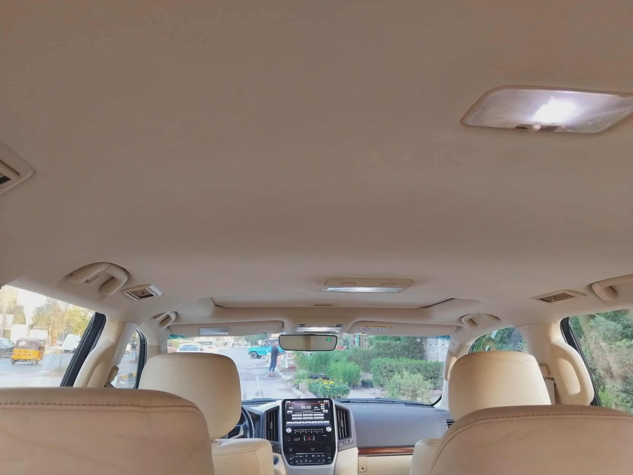 تويوتا لاندكروز 2017 GXR خليجي SAS فول مواصفات
مكفوله من ضربه وصبغ وبارد سياره جديده لوك ___________________________ 

محرك حجم V8 4600

حساسات امامي خلفي

بصمه وتشغيل عن بعد 

مثبت سرعة دبل ماوس 

سلايت و 8 ايرباك

  

كشنات جلد وكهرباء 

ويل كب كروم اسود  

علامه لاندكروز ليزريه بل دوسه ترحيب 

           
شاشه كبيره
السياره ماشيه 147 الف KM

السياره جديده ومابيه اي نقص من كافه النواحي 

السعر47000

             العنوان بغداد شارع فلسطين.  ***********
