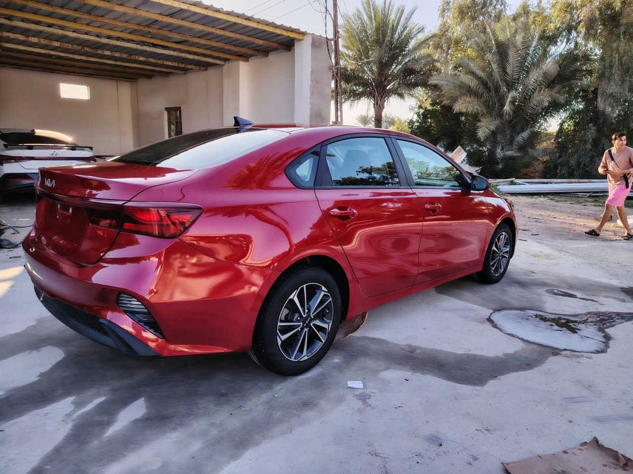 سلام عليكم فورتي موصفات عاديه سياره حادثها خفيف جنطه
ونفسها معمره مبدل بيها فقط دعاميه 

سياره جاهزه بدون رقم تترقم بغداد وجميع المحفضات

مكان السياره واسط كوت 

السعر قفل 145 

اي ستفسار ***********

***********
