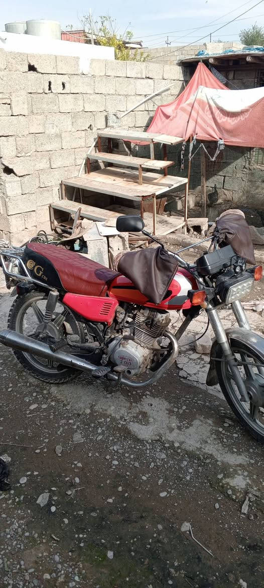 ماطور للبيع الموديل 2019 السعر 500 وبيها مجال الرقم الهاتف *********** رجاءً لحد يتكسر بالسعر
