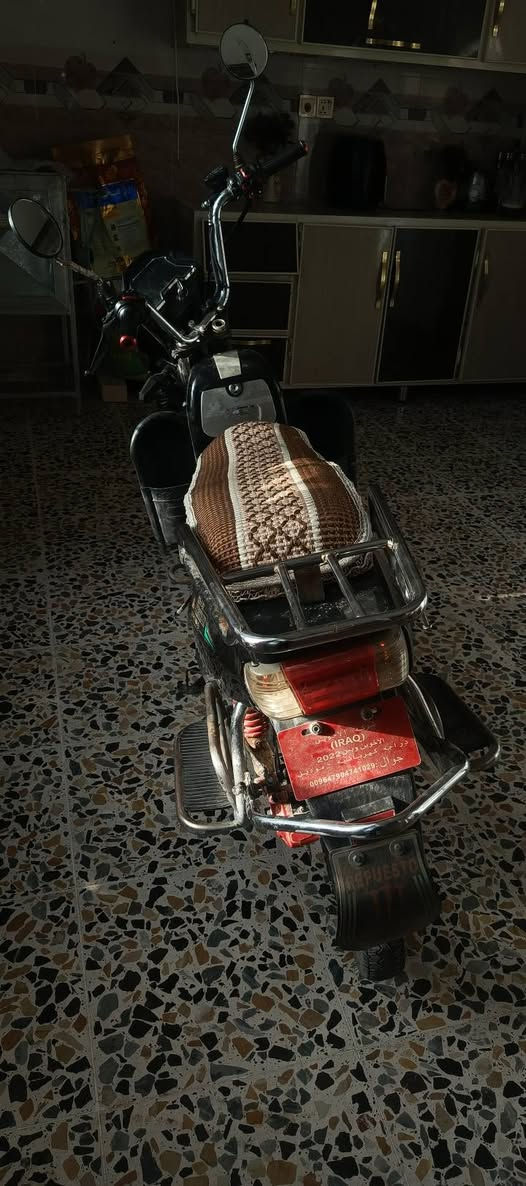 السلام عليكم
للبيع هارلي
 او امراوس بماكس عدله
 دراجه كلشي بيها نظيف البارحه بدلت كهربيات كامله
 ضفيرة جديده
 بطاريات جدد قبل شهر شادهن 
دراجه شرط الفحص
 السعر 400 وبيها مجال بسيط
مكاني الفلوجه السكنيه
***********
