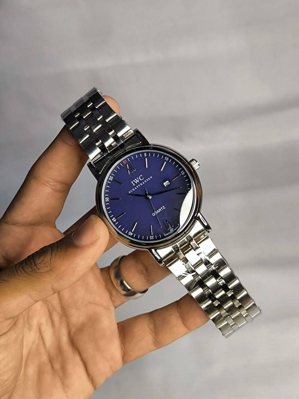 ساعة من ماركة IWC
تحفة فنية 
كلاسك
مكينة كوارتز 
ميناء حبري مميزة بأرقام لاتيني مزود بمنفذ تاريخ 
زجاج معدني ضد الخدش 
مقاومة ماء وغبار 
سير ستانلس ستيل 

⚠️ملاحظة متوفر قطعة واحدة فقط 

السعر :- 25 الف ع اول تم
للحجز والاستفسار يرجى مراسلة الصفحه


**إذا كنت صاحب هذا الإعلان وتريد حذفه لأي سبب، رجاءا أرسل رسالة إلى الدعم الفني**