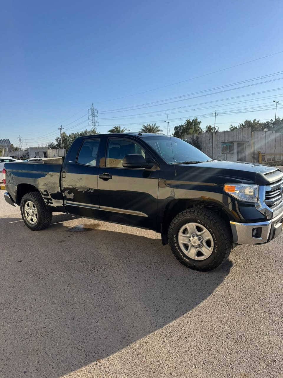 تيوتا تاندرا 2016
فور ويل 8 سلندر 4600
تخم تاير جديد 
بدون بجم بدون شاصي بدون لغود
السيارة جديدة
صور الحادث موجودة 
بغداد تحويل ثاني يوم 170 وبيها مجال مستحيل اكو تاندرا بهذا السعر محتاج فلوس وجاي ابيع السيارة مال عمل وعائلة ممتازة بنزين عادي لا دوانز بيها وتتحور غاز عادي
بغداد الزعفرانية ***********
