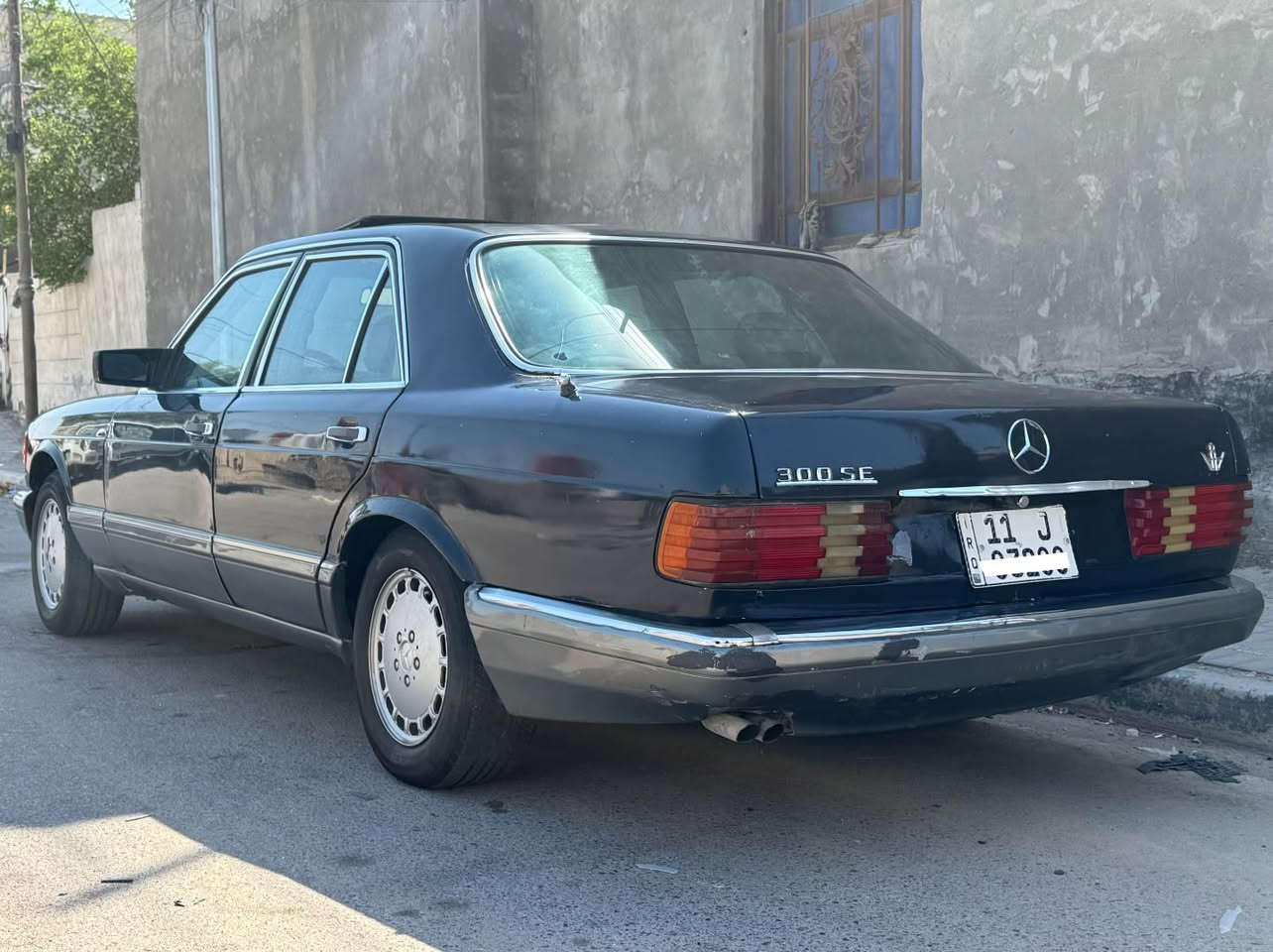 السلام عليكم
مرسيدس 1986 سياره مكينه وكير بالكارتون بلاد حداده تخم تاير رقم بغداد الماني الجديد بسمنه  
السياره كدامكم موضح كلشي بلسياره العنوان البصره لاستفسار *********** هاذا رقمي الموشراي لا يخابر
