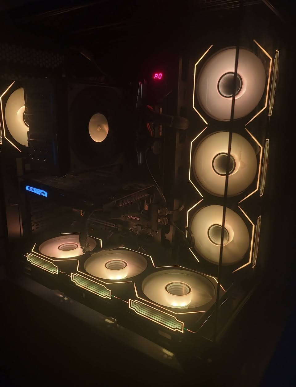 باقي هذول
معالج : i7-6700k ٥٠
كيس : 7 fan rgb herogear ١١٥
بور سبلاي : 650w gigabyte ٥٥
مبرد : cooler master ٤٠ 

واذا تاخذهم شلع احسبهم الك ب ٢١٥
كل القطع شغاله ١٠٠ بل ١٠٠ ومضمونه 

مكاني بغداد الدوره حي المعلمين 
7748406454 بيه واتس فقط


**إذا كنت صاحب هذا الإعلان وتريد حذفه لأي سبب، رجاءا أرسل رسالة إلى الدعم الفني**