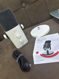 اكسسوارات إلكترونيات • متوفر