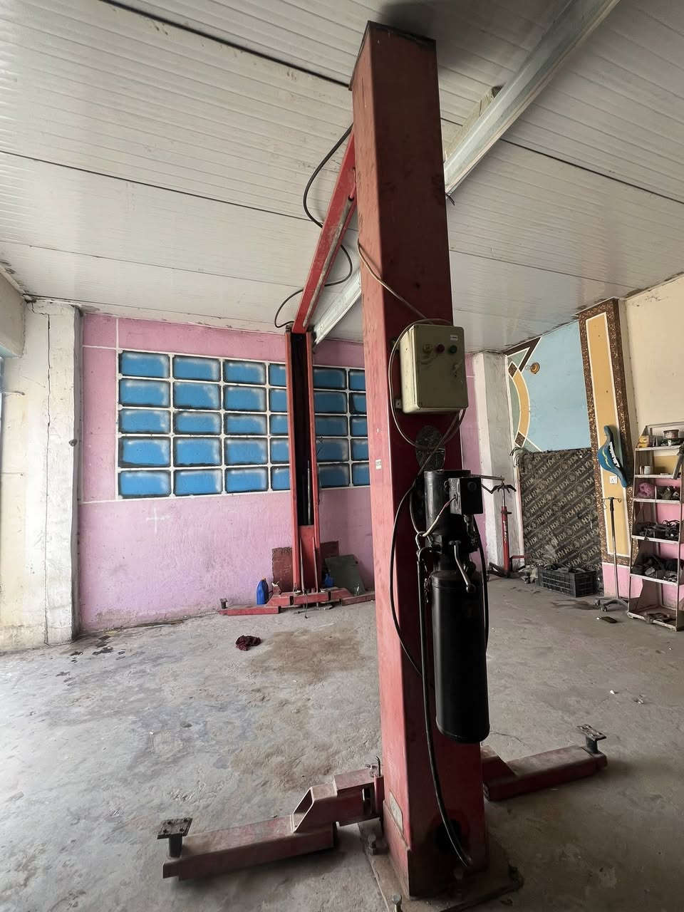 جك سيارات الرفع ثري فيز للبيع العنوان واسط العزيزيه سعر. 3 مليون وبي مجال الشراي ***********
