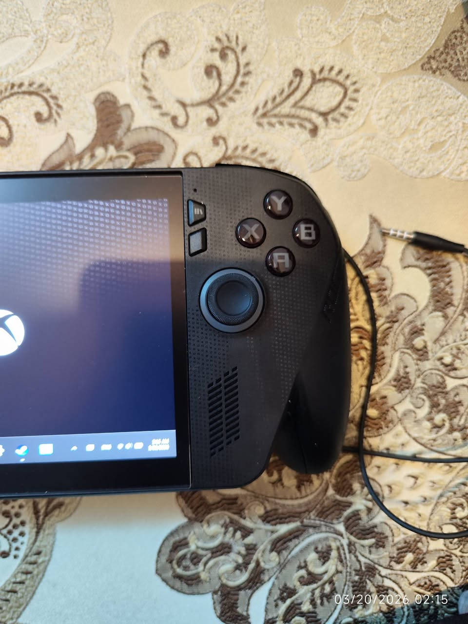 ROG ALLY XBOX X 
للبيع جهاز نظيف جدا استعمال اقل الشهر بطارية 100% 
عليها لصقة شاشة ضد الكسر وكفر حماية وجنطة وكلهن من شركة جوساك 
المواصفات  معروفة تكدر تطلعها بالنت وتشوف اداء الجهاز
السعر مليون و250 الف قفل 
معالج AMD Z2 EXTREME 
RAM 24GB 8000MHZ
هارد NVME 1TB 
نزلت تحديثات هواية على الجهاز صارت بمثابة pc متنقل
اضافة الى تحديث ال Super resolution  من مايكروسوفت وتحديث FSR 4.5 من AMD
وتكدرون تتأكون من التحديثات من النت ومن مواقع اسوس  واكس بوكس ومن اليوتيوب 
التواصل *********** وتساب
سعر الجديد مليون و600 الف بدون جنطة ولا لاصق ولا كفر
هذا اعلى فئة من اجهزة الالعاب المحمولة لسنة 2026 والتحديثات مستمرة لسنوات 
قبل متفكر تراسل ادخل على اليوتيوب وشوف المراجعات الحديثة بعد التحديثات للجهاز العربية والاجنبية شوف يفيدك لو لا مجرد نصيحة
