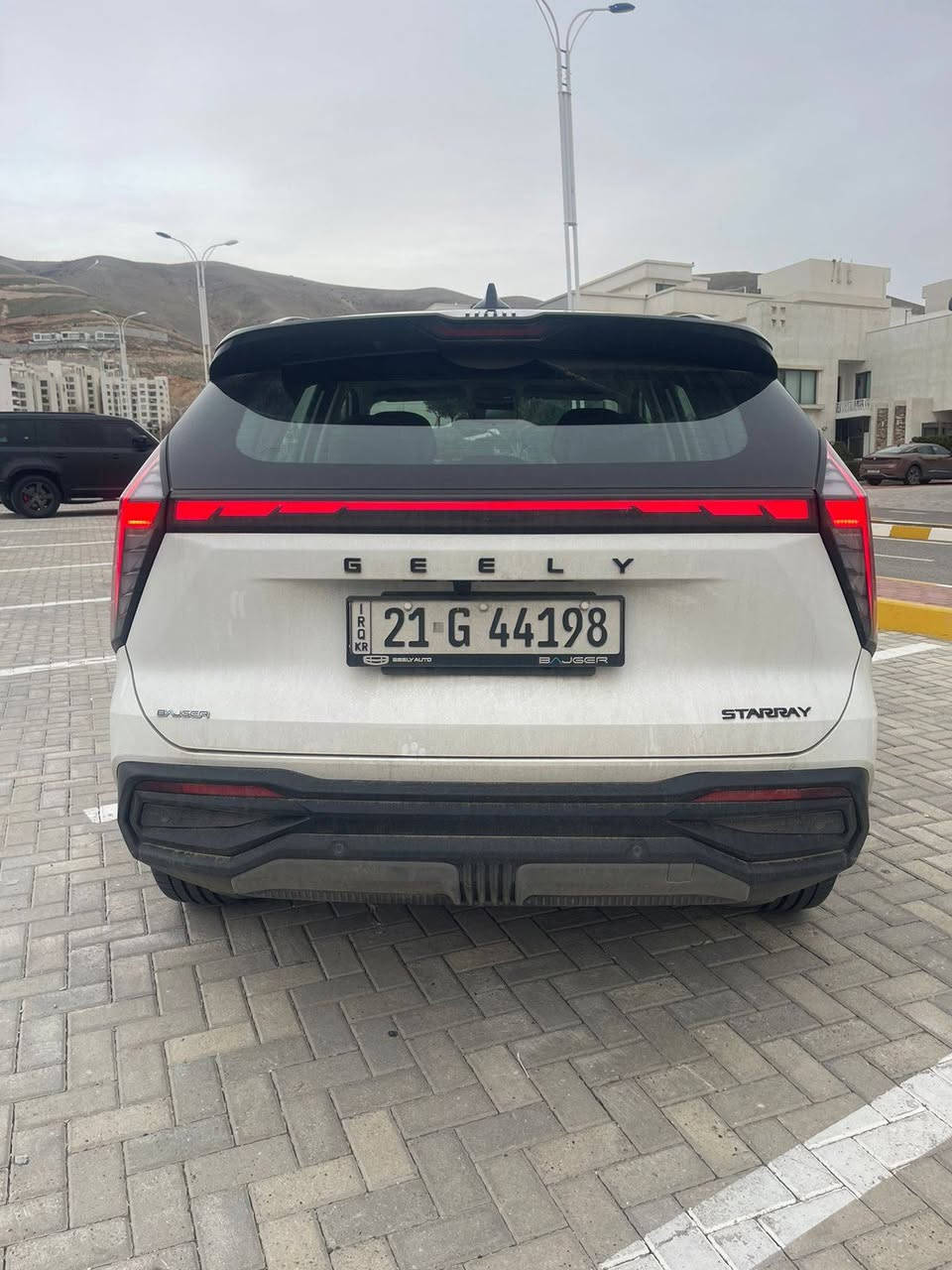 Geely 2025 starray
فول للاخير 
مكينة 20 تربو 
نضيفة %100
ماشية 10000كم قل زيرو
مرقم و جاهز 
مكان سليمانية 
سعر 215 
***********
