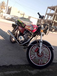 موجود  موطور سيفان  للبيع  موديل 22نضافه فول محرك ما مفتوح شرط  كهرباي...