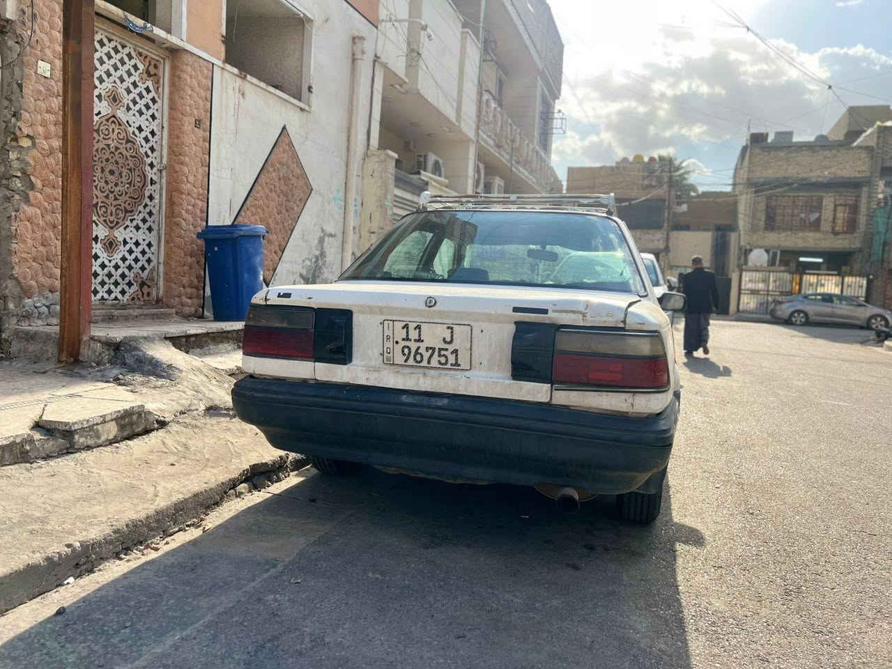 السلام عليكم
كورلا موديل ١٩٩٠
كفالة عامة كير مكينة اكسل گشر كلة مظبوط   هزة جديدة
اشاير بك لايت +لايت امامي كلة شغال 
المكان بغداد الجديدة 
السعر/ ٤٠
الرقم/***********
