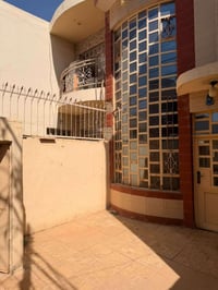 ١٠٠م • حي العدالة • طابق ونص