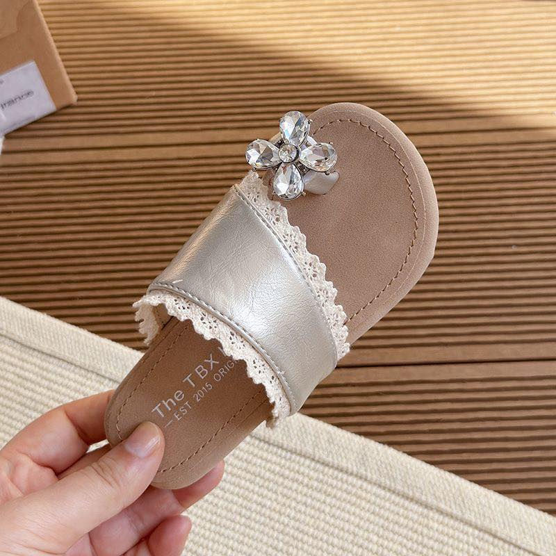 New collection 🔥 
السعر 18 الف  
القياس(23-24-25-26-27-28-29-30-31-32-33-34-35-36)
الحجز 3 اسابيع 
للحجز والاستفسار ع الخاص 💌⁩⁩⁩⁩⁩⁩⁩⁩⁩⁩⁩⁩⁩⁩⁩


**إذا كنت صاحب هذا الإعلان وتريد حذفه لأي سبب، رجاءا أرسل رسالة إلى الدعم الفني**