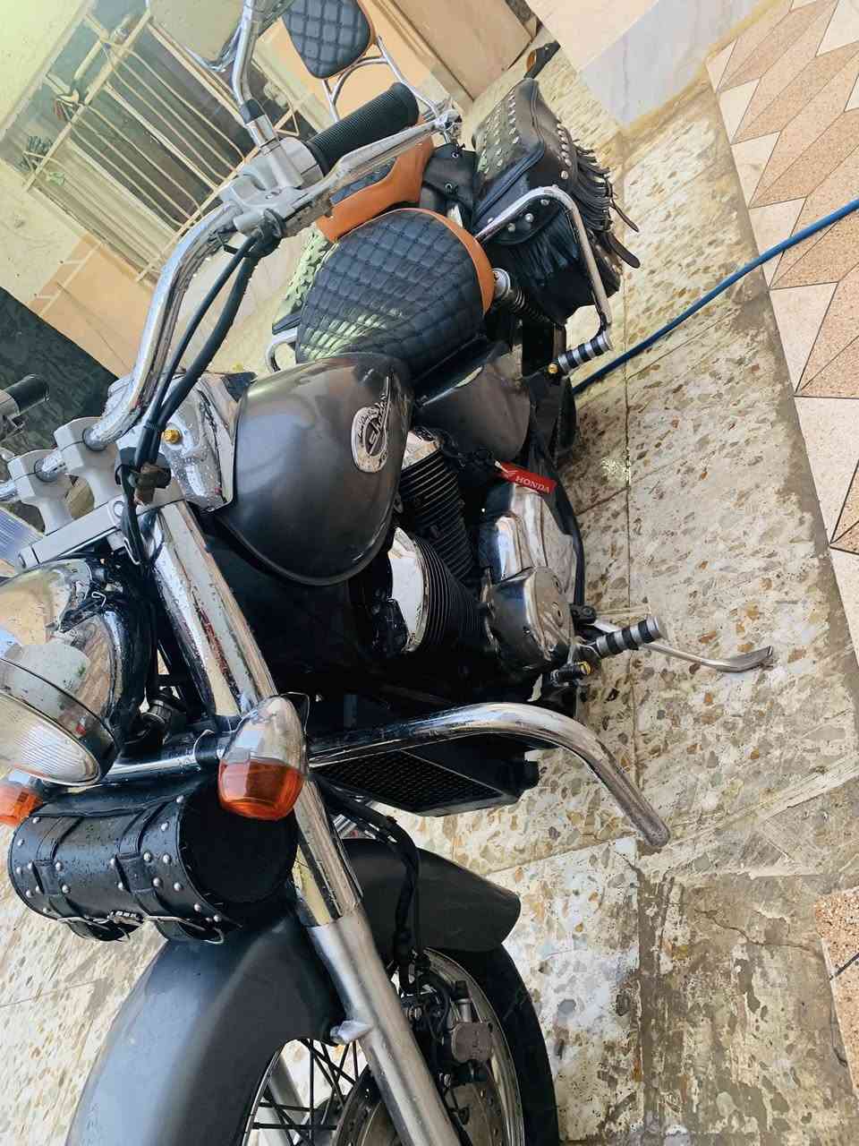 السلام عليكم
شادو 400 مكفوله من كلشي كل نقص مابيهه مال جناي تجي تاخذهه من البيت مكاني ديالى الغالبيه ***********
