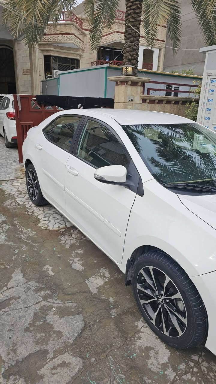 كورلا أمريكي ابيض للبيع
كورلا se
رقم بغداد بسمي 
بدون ايرباك 
موصفات معروفه الSE
صور الحادث والسونار موجود بالمنشور 
مكاني بغداد بسمايه 
الشراي يتصل 
***********
***********
