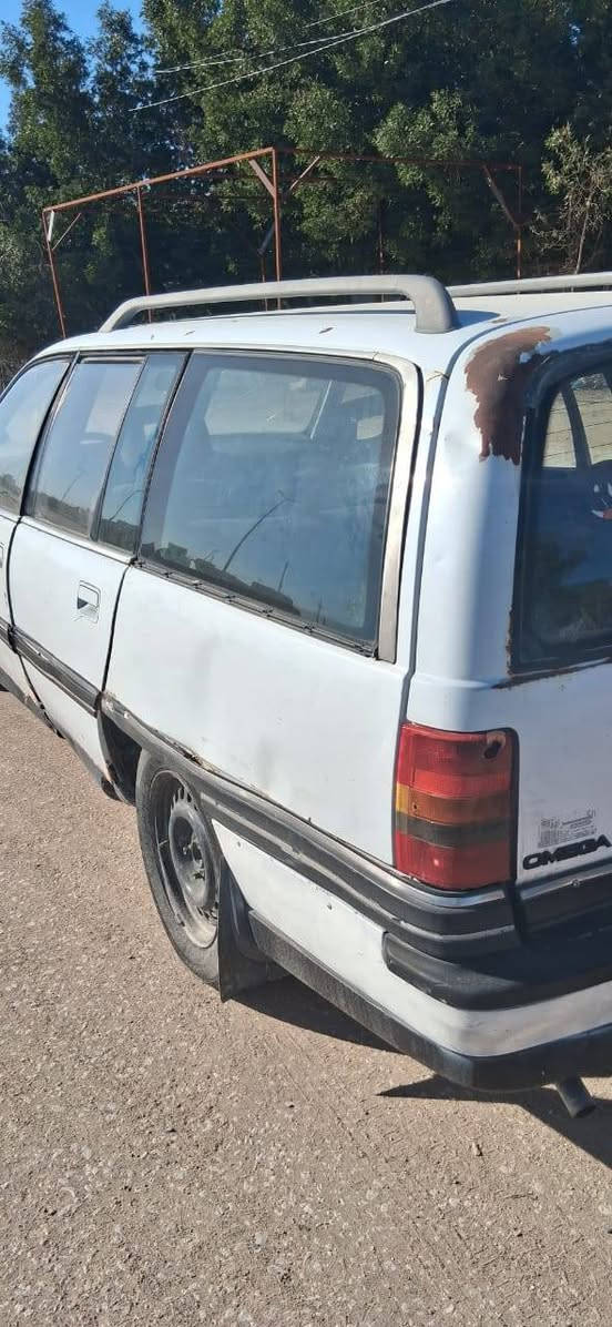 سلام عليكم اوبل البيع بدون راعي
نضيفه كهربيات كله شغاله
*********** مكيه خير من الله
