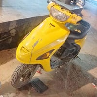 دراجه فراشه للبيع سعر 250 وبي مجال  للتواصل 07734840559