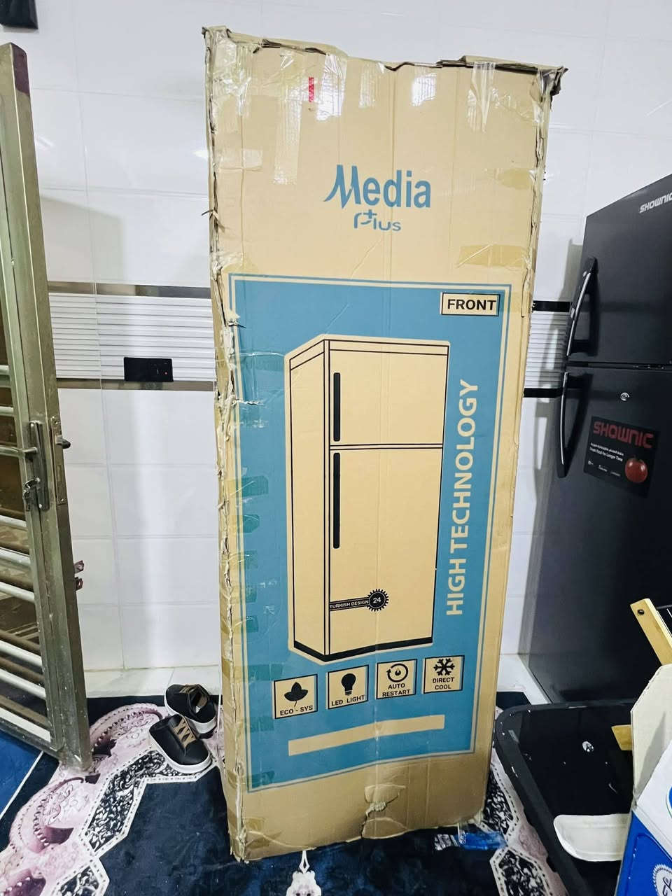 ثلاجه ميدا بلاس حديث حجم كبير جديده كارتون مامفتوحه سعره 450 ***********

