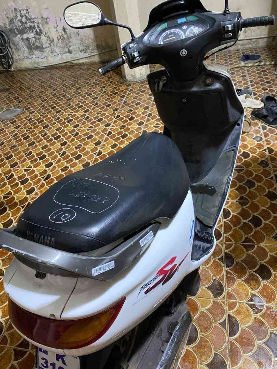 السلام عليكم دراجه فراشه للبيع مال رمبه اخت الجديده صارلها شهر من طالعه من الوكيل واستخدام قليل كلشي بيها شغال برغي ماناقصها شلعتها تخبل الدراجه صافيه وحلوه عنواني حله شارع 80 السعر 500 
 ***********
