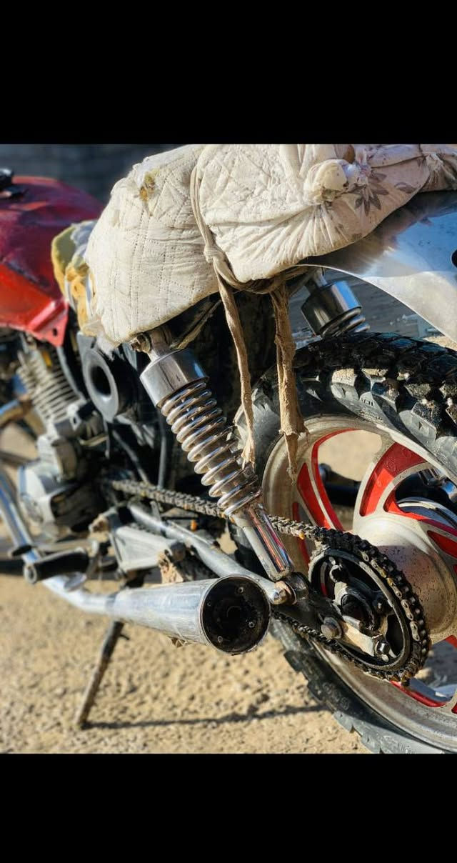 السلام عليكم اخوان موطور للبيع نظيف شرط شقال كامل السعر ٢٢٥ وبي مجال‏ ‪***********‬‏
