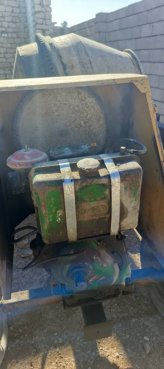 خباطه نكليزي جاهزه لشغل لبيع سعر مليون عنوان الانبار تصال ***********
