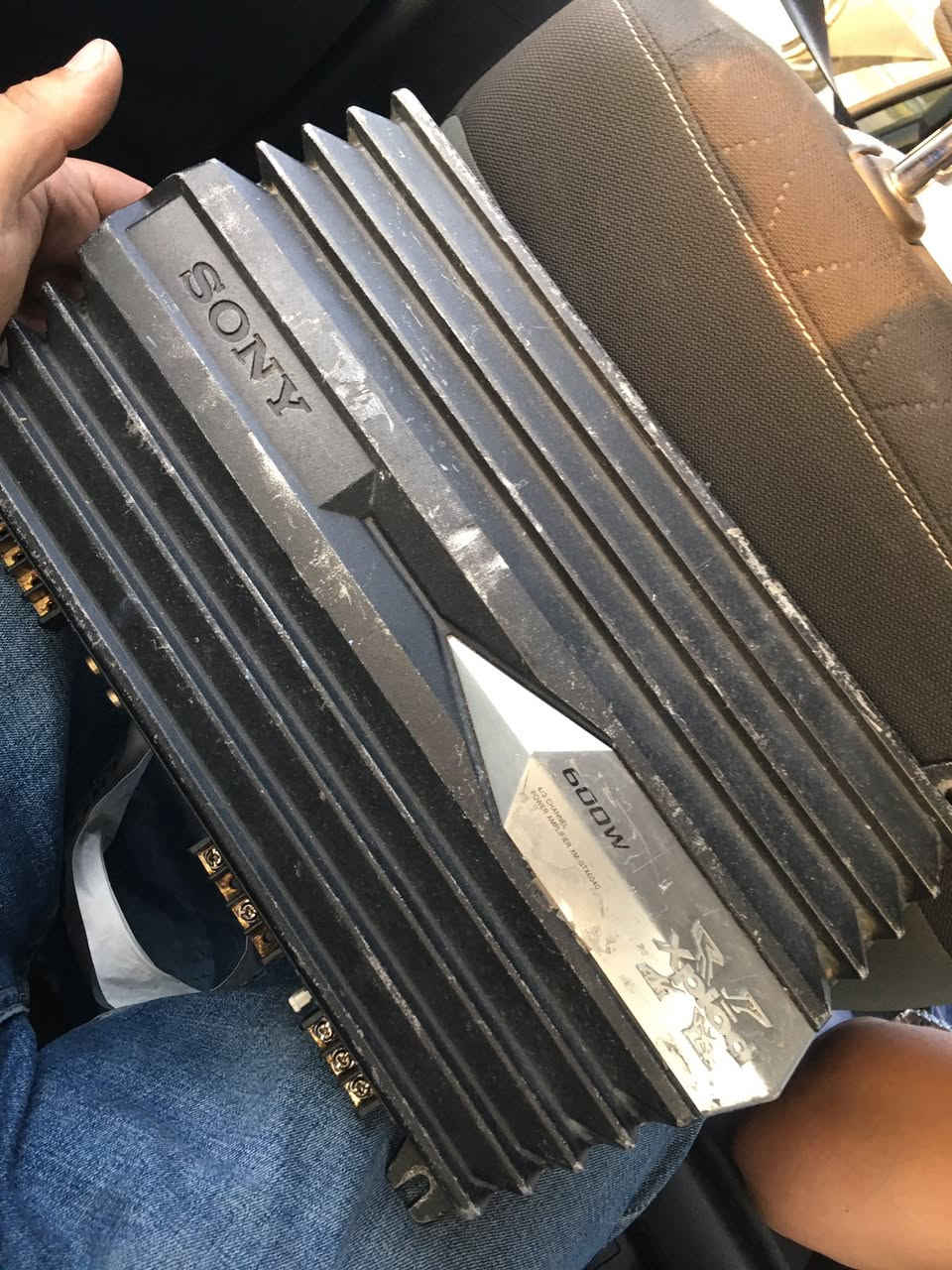 امبلي فاير سوني 600W اربعة جنل
كوم حديد
 جان يشتغل طبيعي فجأة سكت كام يحرك فيوزات للبيع على وضعة اعلى سعر بالعافية مڪاني بغداد بسماية متوفر توصيل رقم *********** واتس فقط
