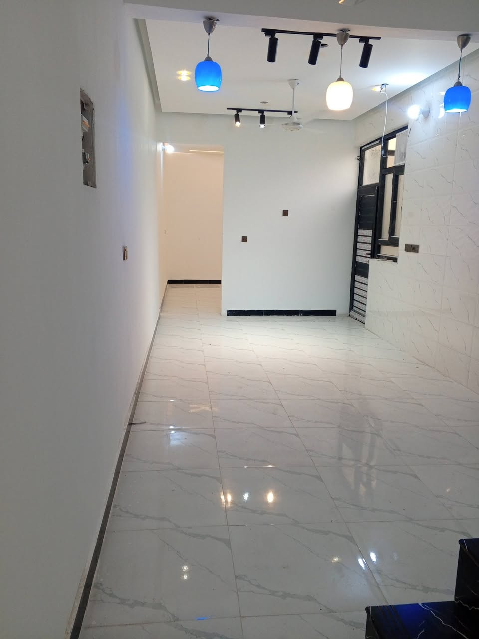 سلام عليكم دار البيع مساحه 100متر قاطين جزء ثاني كامل خدمات طابو زراعي سند 25 العنوان حولي تحرير زراعي محمد ليله الاستفسار على هذا الرقم ***********
