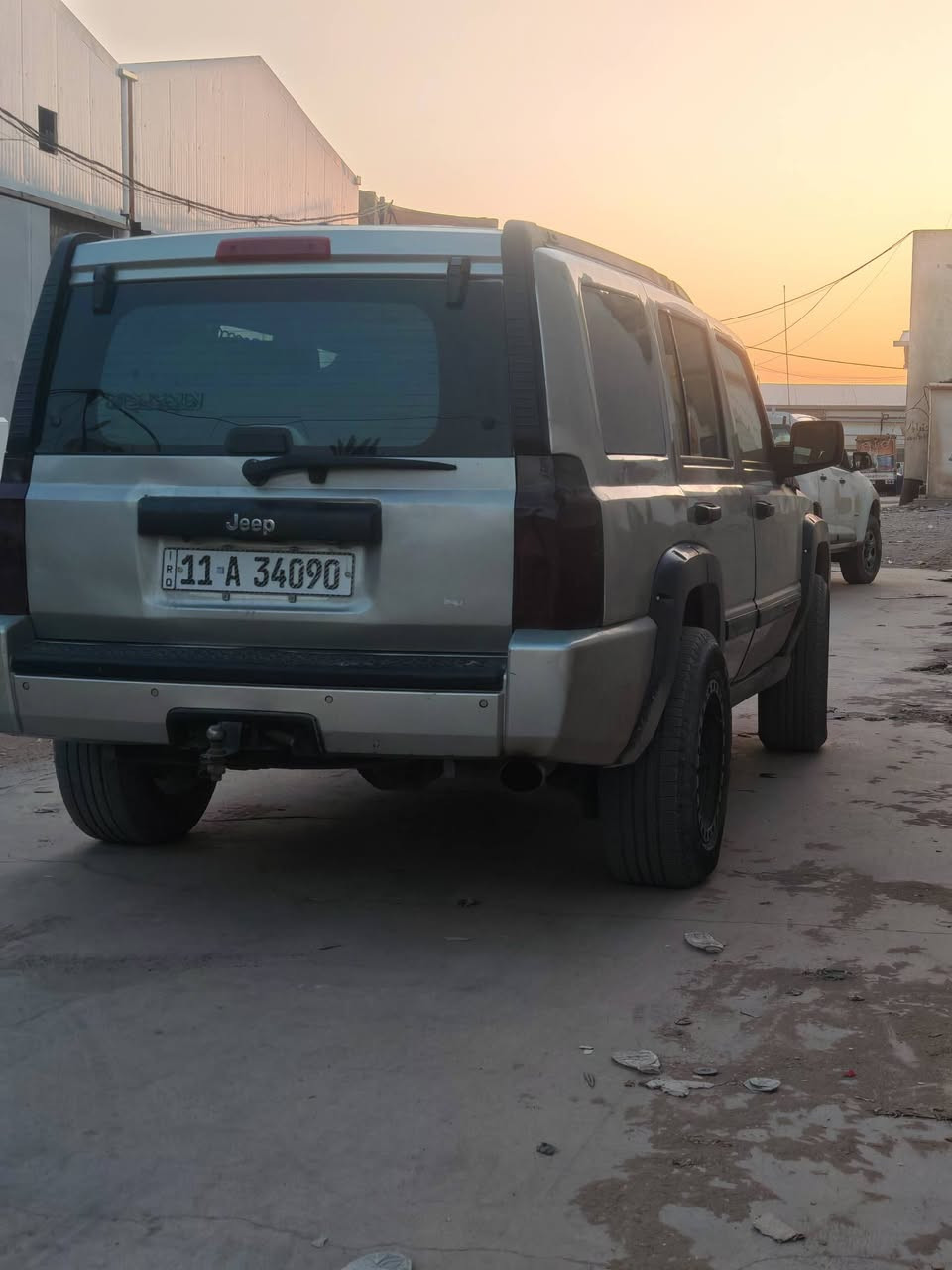 جيب كوماندر ٢٠٠٨ محرك ٨ سلندر ٤٧٠٠
مكينه و كير  و صدر خير من الله سنويه لل٢٩ 
نقوصات السياره  التبريد ميشتغل
و سنتر لوك ميشتغل 
سعرها للسياره ٦٨ ورقه و بيها مجال
مكانها بغداد الدوره
للاستفسار
***********
