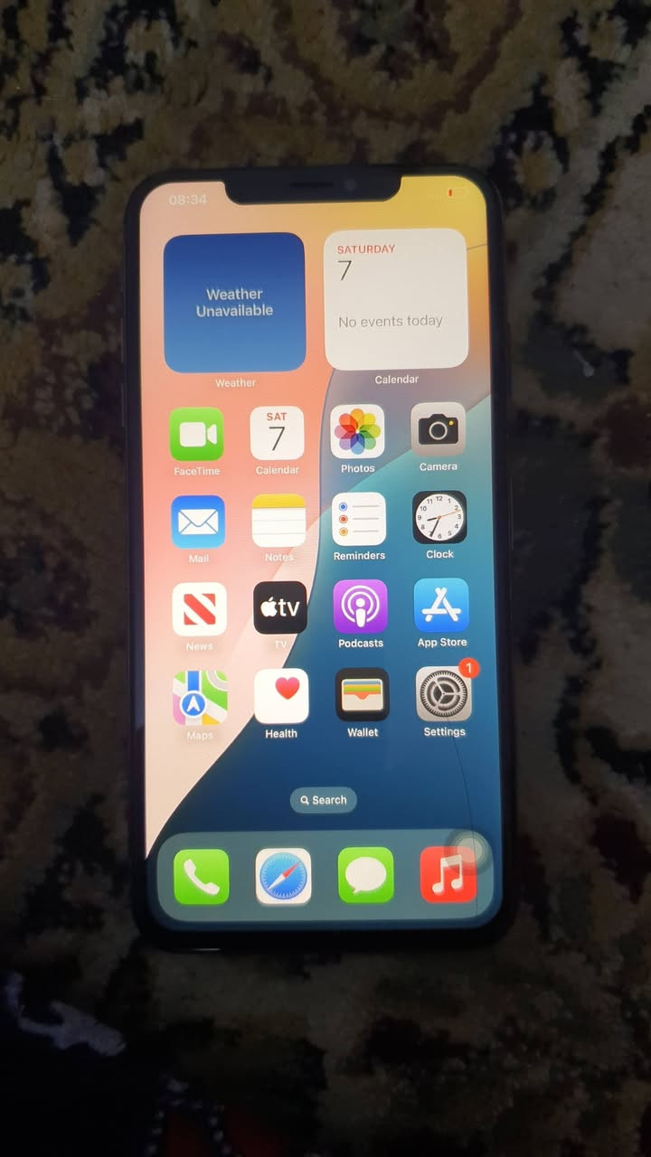 ايفون اكس ماكس ذاكره 64 بطاريه 84 فيسايد واقف عندك الباور مال يطفي ويشغل عاطل شاشه بلادي السعر 120 عنوان كركوك حزيران***********📞
