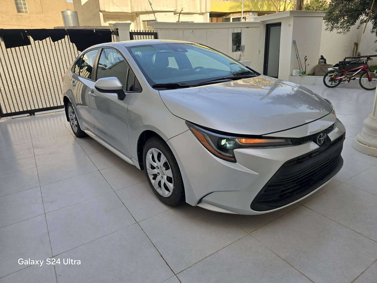 كورلا موديل 2024 LE 
ماشي ٢٧ الف 
البونيد نفسها مصبوغ 
بدون ارباك بدون دواخل بدون تبديل 
يترقم اربيل او سليمانية 
مكانها كركوك  /موجودة في معرض ديار بكر 
سعر ١٥٥ 
***********
