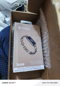 ساعة ذكية • متوفرة • للبيع