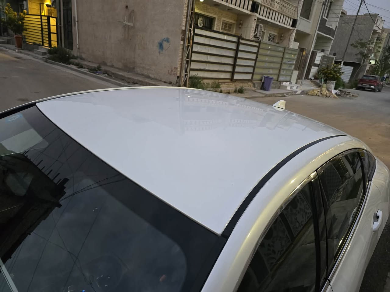 السلام عليكم ورحمه الله
🚗 تويوتا كراون XLE 2023 – وارد أمريكي 

مواصفات السياره👌الصور موجوده وياها رقم الشاصي حادث السياره فقط بنيد مبدل اصلي فافون ومصبوغ ياباني 

لون أبيض لؤلؤي – ماشي 25,000 مايل

كشنات جلد + مخمل مع تدفئة + كهرباء كاملة + سقف كنتاره اسود

قيادة ذاتية بالكامل + أوتو هولد + أوتو بريك

زنون عالي + إضاءة محيطية فخمة

قطعتين تبريد + نظام صوت 8 سماعات + شاحن وايرليس

ويل 19 إنج + مودات سبورت، سبورت بلس، إيكو، نورمال

مرايا أوتو دم + جام أمامي وخلفي أوتو + فور ويل درايف 

جام امامي خلفي جانبي UV ضد الاشعه فوق البنفسجيه

السياره مابيها اي نقص وجديده ماشيه قليل باسمي رقم بغداد

💰 السعر: 25800$ – الجادين فقط

📍 جاهزة للفحص والتسليم فورًا

“هاي السيارة للمميزين فقط، لمن يحب الفخامة والهدوء

والتسليم فورًا، السعر 25800$، تواصلوا عبر الخاص”

💡 *********** واتساب

#تويوتا_كراون #سيارات_فخمة #ToyotaCrownXLE #سيارات_مستعملة #فرصة_نادرة #بغداد_سيارات
