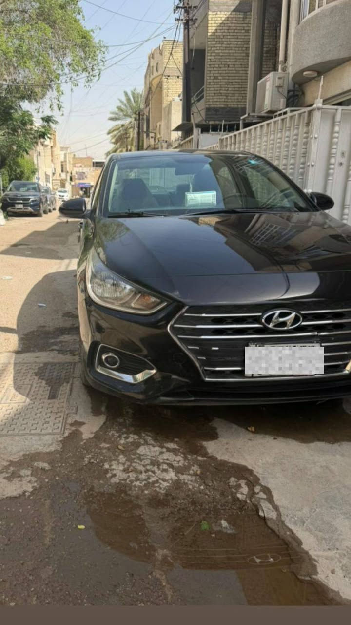 للبيع اكسنت مديل 22
وارد امريكي حادث باب و جاملغ بدون لغود و شاصي 

بدون ايربالك حتا الدعاميات البلاديه بدون صبغ

ماشية 91 

سياره موصفاتها شاشه جبيرة 

تحكمات ستيرن 

كروس سرعة

داخل لونين 

ترهم مراوس هم النترا فورتي كورلا 
السعر 120 وبيها مجال 
لتواصل ***********
