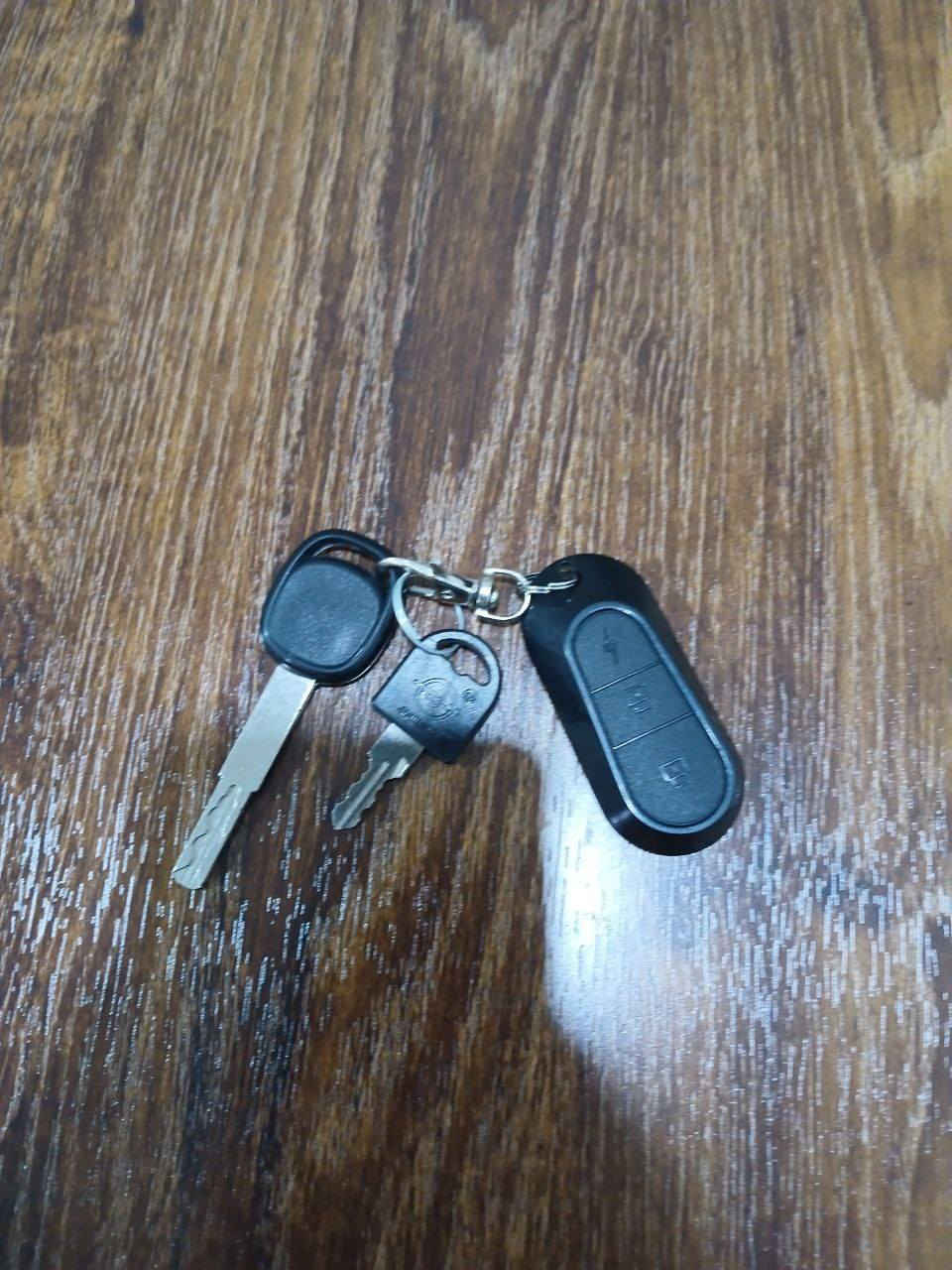 بايسكل شحن
اضويه led امامي و خلفي
 صندوق
شاشة سرعه و شحن
4 سرع
تشغيل عن بعد
بصمة اصبع+شاحنة
الشحن يطول 35 كيلو
السرعة 60 حقيقي
السعر 450
مكاني حلة شارع 80 كربلاء قرب مجمع السلام 
***********
