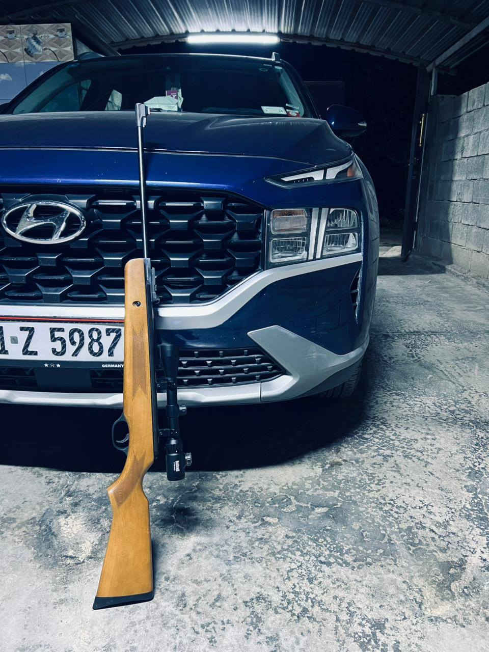 سنتافي موديل /3/11/2023
وارد امريكي السياره داخلتها 2024 
السياره كلين تايتل بدون حادث بدون ايرباك 
تخم تاير جديد 
رقم بغداد بسمي 
2500 محرك  
كيرها 8سرعات

كشن كهربائي 

بصمة ابواب 

بصمة تشغيل

تشغيل عن  بعد

رادار امامي خلفي جانبي 

أنظمة قيادة 4 

comfort

sport

smart

snow

-- اطفاء ذاتي

اوتو هولد

مانع انزلاق

كيرها يجي  دكم بيانو

تدفئه تبريد مركزي منفصل 

تبريد قطعتين

فور ويل  

شاشة تدعم كار بلي  مع كامرا خلفية دوارة

مانع انحدار 

رادارات جانبيه امامية خلفيه

شحن مبايل واير ليس

مانع تصادم امامي خلفي 

تحديد مسار قيادة آليه 

شفتات استيرن 

تدفئه كشنات

فول تحكم استيرن جهتين

 عداد المسافه ٣٤/٠٠٠مايل

شاشة اعطال 

لدات امامي نهاري

منافذ شحن امامي خلفي 

وباقي المواصفات معروفة

سعرها ٢٤٥

الاستفسار 
الصويره 
***********
