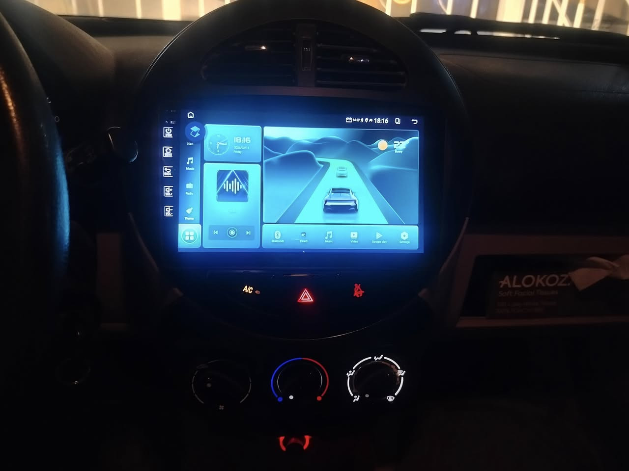 جيلي باندا ١٣ 
نظيفة جدا استخدام جدا قليل 
كلشي بيها بلادي مكفوله من كلشي 
بيها بس هاي طخة جاملغ 
كلشي شغال  تبريد جام كهرباء مري كهرباء ويل كب 
كير و محرك أخو جديد  
الموقع شارع فلسطين 
السيارة متروكه و ينرادلها حمام فقط  
السعر ٥٠ ورقه 
تلفون ***********
السيارة ب اسم والدتي و تحويل ثاني يوم
