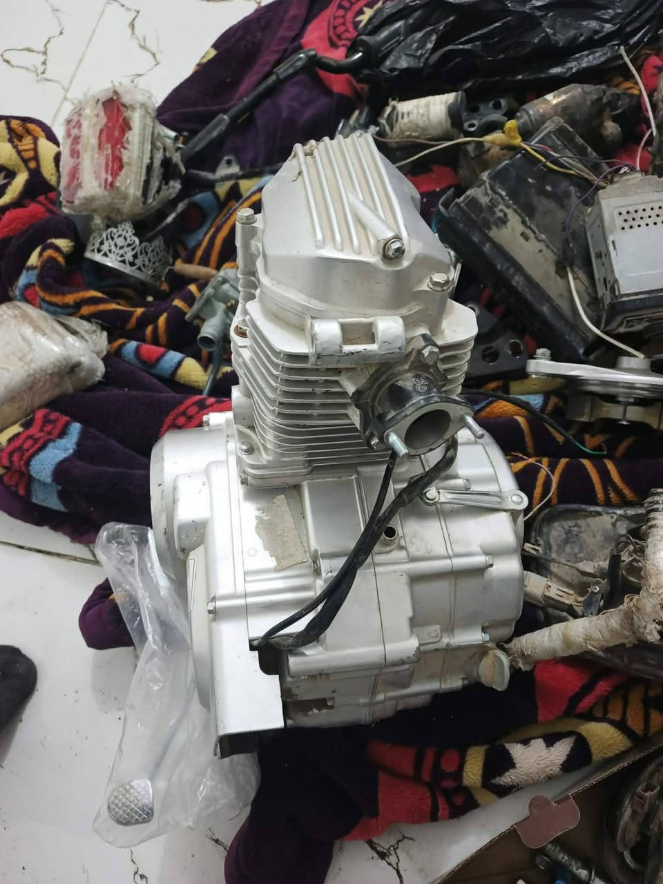 غراض دراجه مكينه نامه شلامجه اصلي  جديد شرط ماشه اقل شهر و مكينه نامه متياز جديد شرط و وياله نامه و وياله ستوته كله جديد سعر خاص مكان سماوه ناحية الكرامه 👇


**إذا كنت صاحب هذا الإعلان وتريد حذفه لأي سبب، رجاءا أرسل رسالة إلى الدعم الفني**