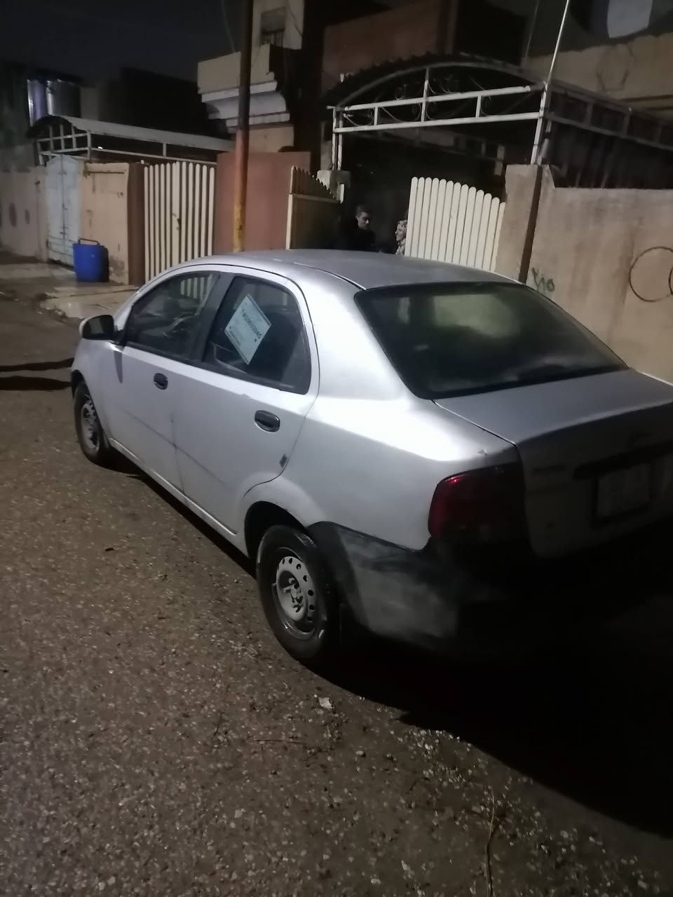 السلام عليكم افيو٢٠٠٦رقم انكليزي مابيها صبغ بس شويا بجاملغ خلف السايق مكينة شرط بسمي كاربون السعر ٤٥تبريد بس غاز، ***********
