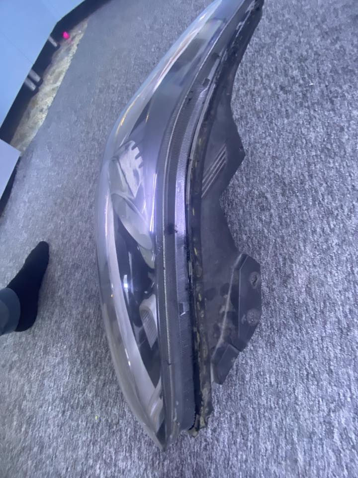 مرحبا
مازدا للبيع فورتي امريكي ترهم موديل ١٩/٢٠/٢١

نظيفه ومبدله جامه جديده شغال كلشي بيها  

*********** واتساب

*********** بغداد
