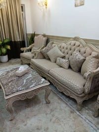 صوفا • ١٠ مقاعد • تواصل خاص