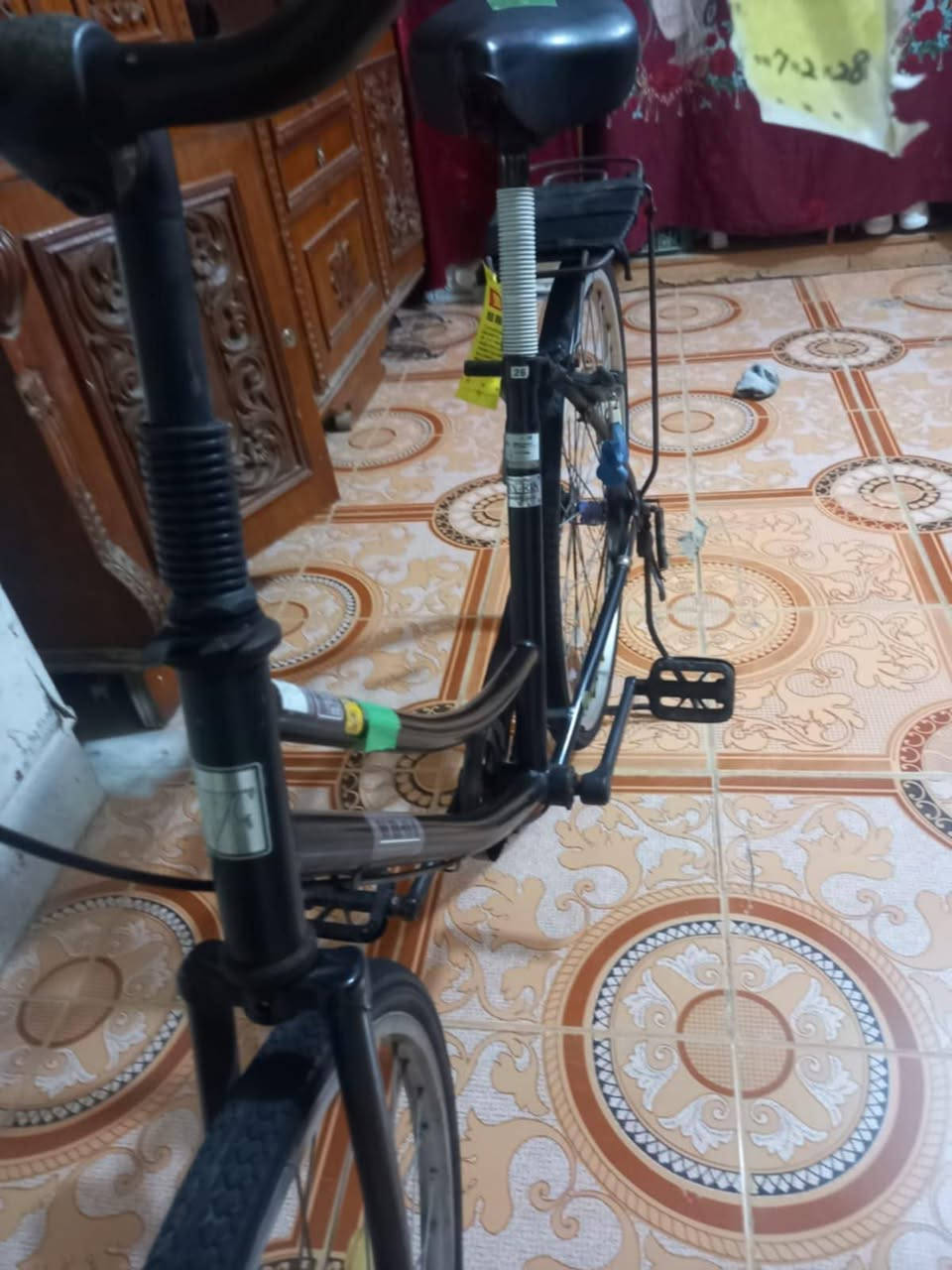 سلام عليكم شباب باسكل للبيع مديل 16 السعر خاص الباسكل نضيف صارله سبوع  من نازل من حاويه المكان نجف حي ميلاد شارع عشرين


**إذا كنت صاحب هذا الإعلان وتريد حذفه لأي سبب، رجاءا أرسل رسالة إلى الدعم الفني**