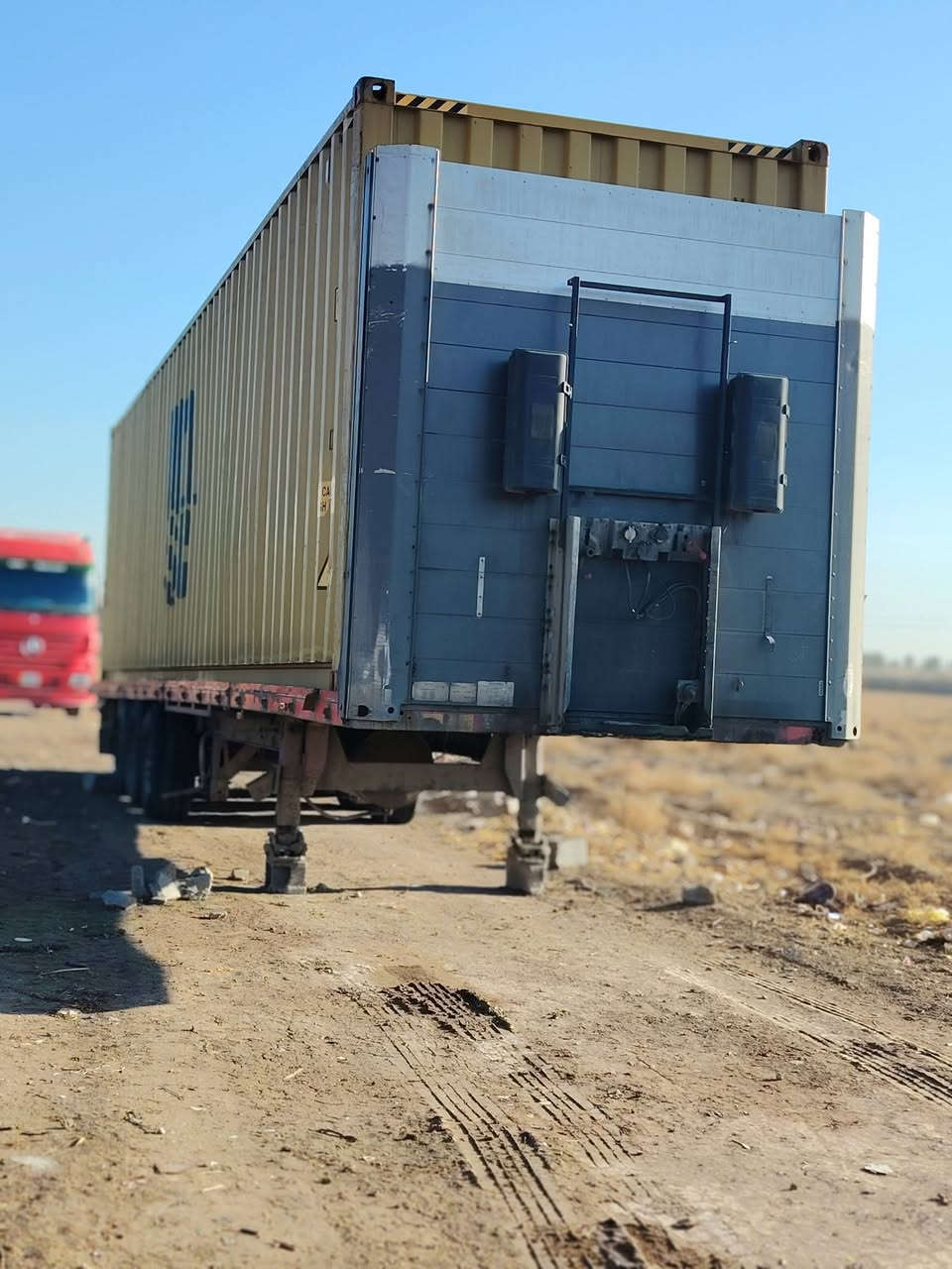 للبيع اكتروس 2005 حجم 46
محور طويل دبل تانكي كاز
 تخم تاير
 رقم اربيل
راس وعربانه جاهزه للشغل العربانه شمتز
3محاور واحد رفاع السعر 280
السياره متَواجده الفلوجه معرض الرشيد
 رقم صاحب السياره ***********
تحويل مباشر سنويه منتهيه
