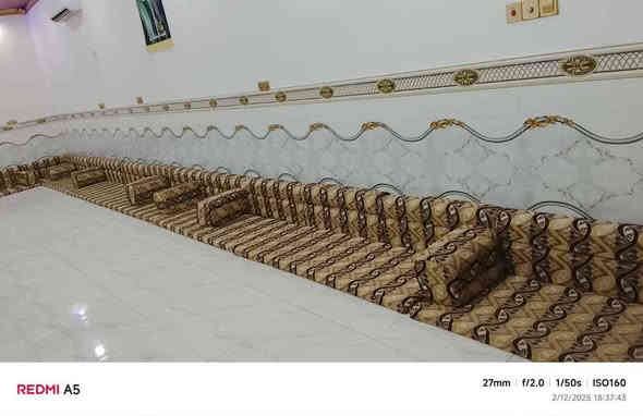 ديوانين مستخدمات استخدام قليل نظيفات نفس اللون للبيع يفرشن مساحه مضيف او ديوانية ١٢ب٤ متر
مع كافة ملحقاتهن مكاني الشطرة 
*********** واتساب او اتصال ***********
