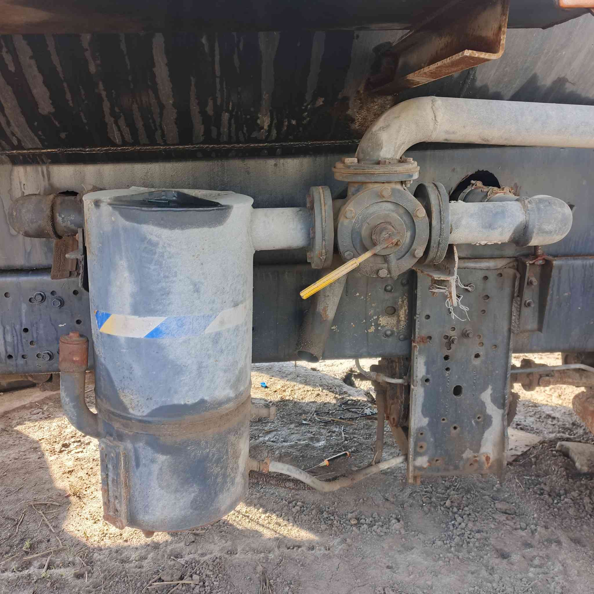 للبيع تانكي مجاري سكانيا ١٦الف 
كامل مع مضخه 55وكاك رباعي ودبه وكارددن وطبشه تانكي جديد 
مكان 🚩بغداد ابو غريب 
سعر وتفاصيل اكثر اتصل فقط 
لا ❌❌⛔❌⛔🚫 تتصل مسنجر 
***********
