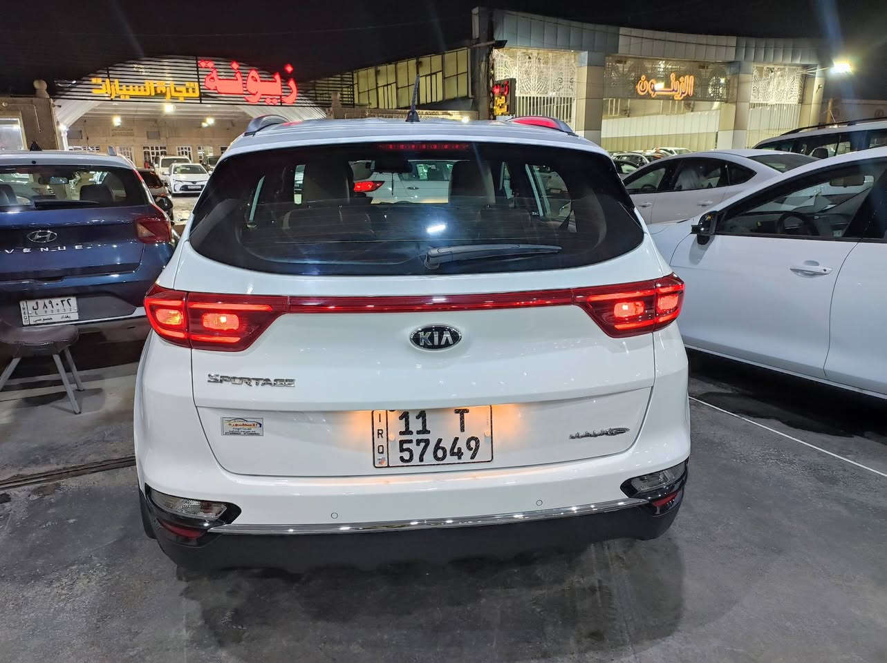 سبورتج خليجي ٢٠٢٠ دوليه 
رقم بغداد الدولي الجديد ماشيه ٩٠ الف حقيقي
مكفوله كفاله عامه صبغ تبديل  بارد
حساس امامي خلفي
تبريد قطعتين 
شاحن خلفي 
اشاير بالمري + شفط
كشنات جلد + مخمل
سياره جديده لوك استخدام جداً نظيف
ارقام و هزه و سنويه جديده
للاستفسار ***********
