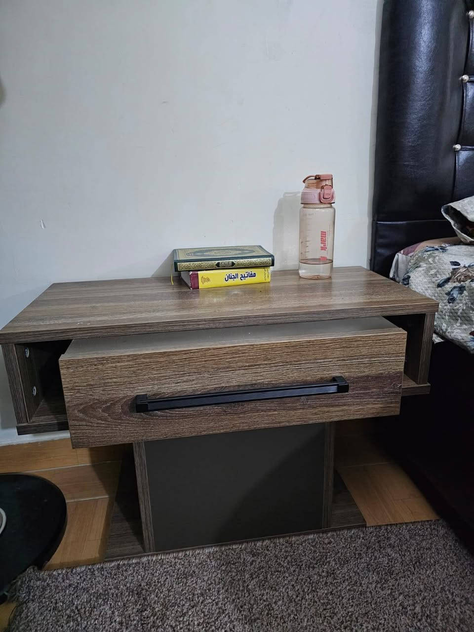 غرفه نوم تشمل
كنتور ٦ بيبان ، ميز تواليت وطابوريه، مجرات، مرايه وكوميدي
السعر مليون و٣٠٠ وبيه مجال
المنطقه كربلاء - شهداء سيف سعد
رقم التواصل
***********
