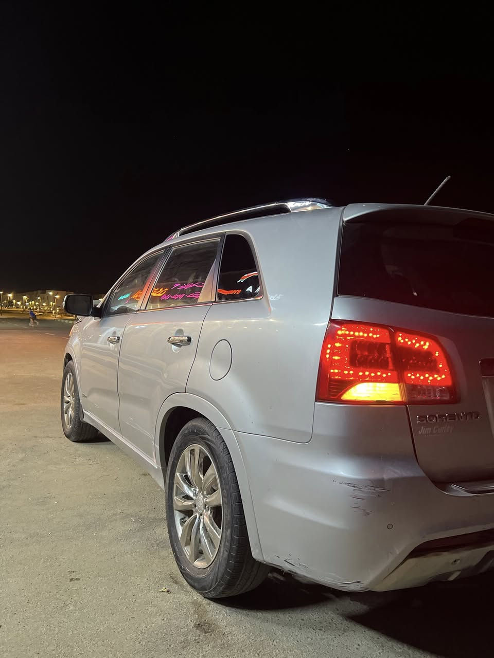 سلام عليكم من رخصت الآدمن
سورنتو موديل 12 20
رقم بغداد 
فول مواصفات وارد أمريكي دفع رباعي 
كرسي كهرباء 
تشغيل بصمه 
محرك 6سلندر
تخم تاير جديد 
تبريد 3قطع 
7راكب 
السياره بحاله جيده  
وبعد بيها مواصفات معروفه للسورنتو
السعر 123ورقه وبيها مجال للطيبين  

السياره مكانها ديوانيه مركز 
للتواصل والاستفسار 
***********
