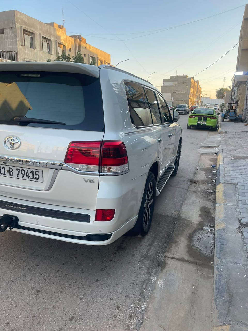 لاندكروز 2019 گراند تورنك 
(بسعر مناسب )

رقم بغداد تحويل مباشر 

محرك 4000 تنفس طبيعي 

السيارة ماشيه 131 الف / كم 

مكفوله من كلشي ماعدا الجاملغ الأيسر الامامي 
صار بي ضربه وشخط وتبدل مال شركه ب20 ورقه 
ماكو اي ضرر داخلي فقط تبديل باقي السيارة كفاله من الشخط 

مكان السيارة الكوت 

السعر : 460 وبيها مجال بسيط للشراي 

للأستفسار : *********** بغداد, العراق
